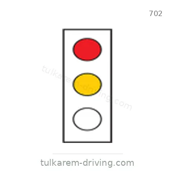 شاخصة المرور رقم 702